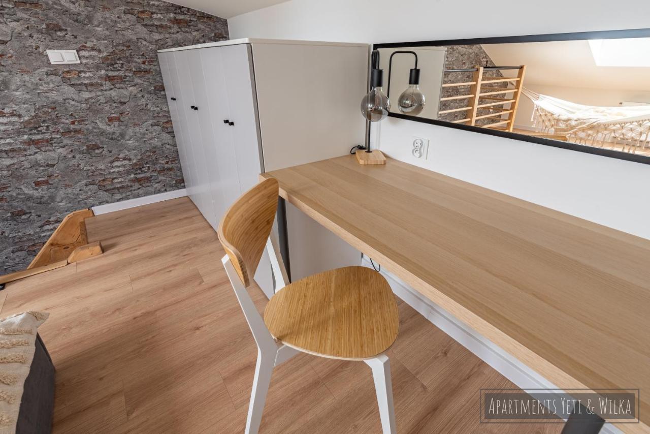 Apartamenty Yeti & Wilka W Centrum Chorzowa: Wilk Exterior photo